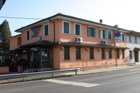 Albergo Isonzo โกริเซีย ภายนอก รูปภาพ